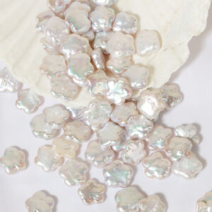 13 mm große, hochglänzende Süßwasserperlen im Barockblumen-Design für DIY-Projekte