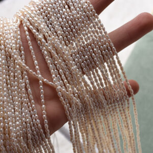 2-2.5mm Strong Luster Rice Natural Freshwater Pearls