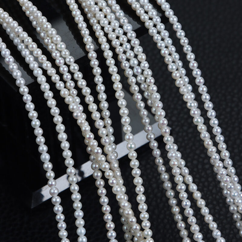 2.5-3mm-Round-Mini-Natural-Freshwater-Baby-Pearls-39-40cm-Strand-Show-On-Hand