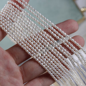 2.5mm High Luster Rice Cultured Freshwater Pearls