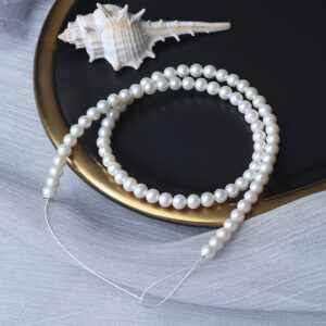4.5-5mm-Round-Nucleated-Natural-Freshwater-Pearl-Necklace-Loose-Beads-Details-Show