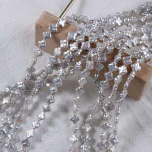 Perles d'eau douce baroques Clover aux tons froids de 7 à 8 mm