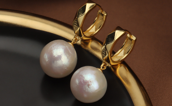 Pendientes de aro de perla