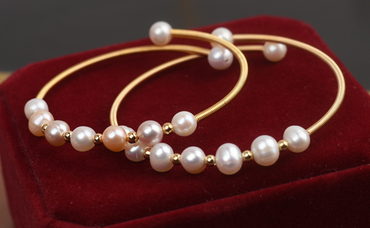 Pearl Bangle Bracelet