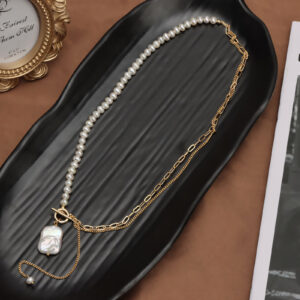 Half-Chain & Half-Pearl Necklace with Baroque Pearl Pendant