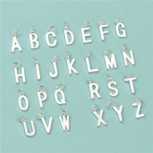 Dije de letra del alfabeto en plata de ley S925