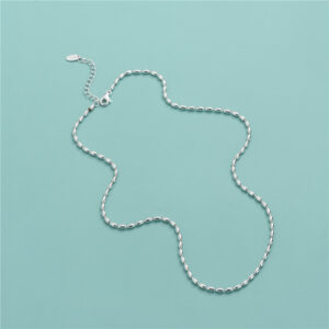 Halskette aus 925er Sterlingsilber mit Reisperlen