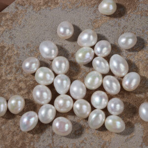 Stark glänzende, 11-12 mm große, kernlose Süßwasserperlen aus Reismehl