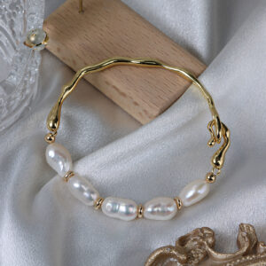Baroque Freshwater Pearl Gold Bangle
