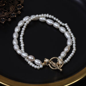 Bracelet double couche de perles d'eau douce