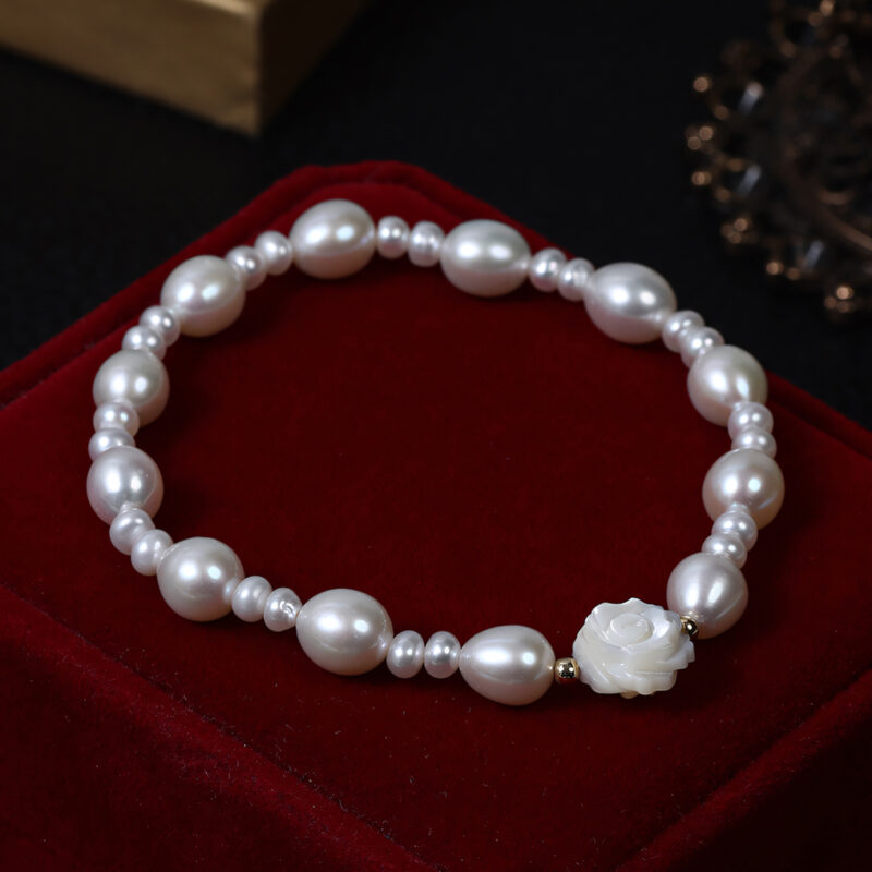Ladies Freshwater Pearl Bracelet with Mother-of-Pearl Rose