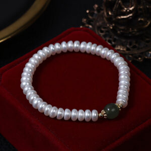 Stretch Freshwater Pearl Bracelet with Hetian Jade