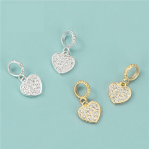 Colgante de corazón de circonita pavimentada en plata S925 para joyería