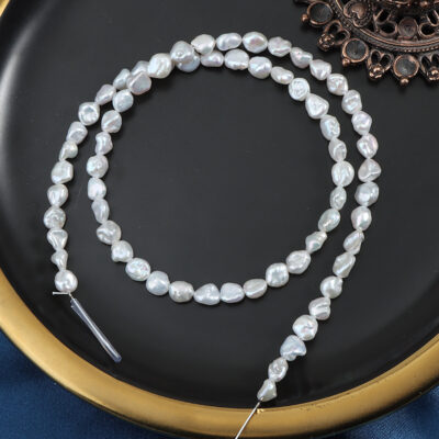 5-6 mm weiße, freigeformte Barock-Süßwasserperlen