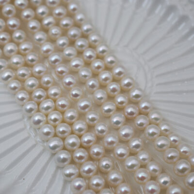 Perla de agua dulce nucleada ovalada de 6 mm con alto brillo