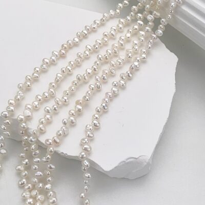 Mini perlas de agua dulce naturales con brillo en la parte posterior plana de 3-4 mm