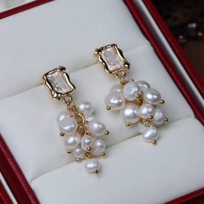 Süßwasserperlen-Traubenohrringe, vergoldet, mit Zirkonia besetzt