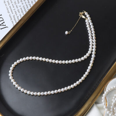 High-Luster-Freshwater-Pearl-Choker-S925-Clasp-Details