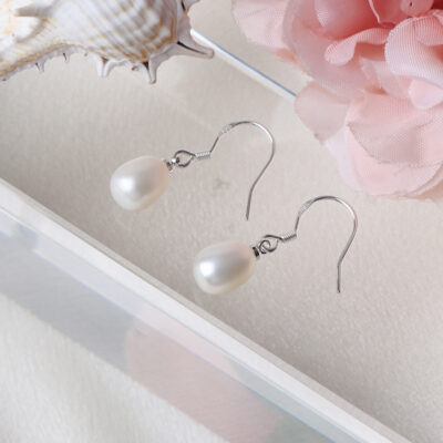 S925-Silver-Freshwater-Pearl-Drop-Earrings-Over-Show