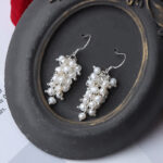 Pendientes colgantes de plata S925 con perla de agua dulce y uva, con detalles adicionales