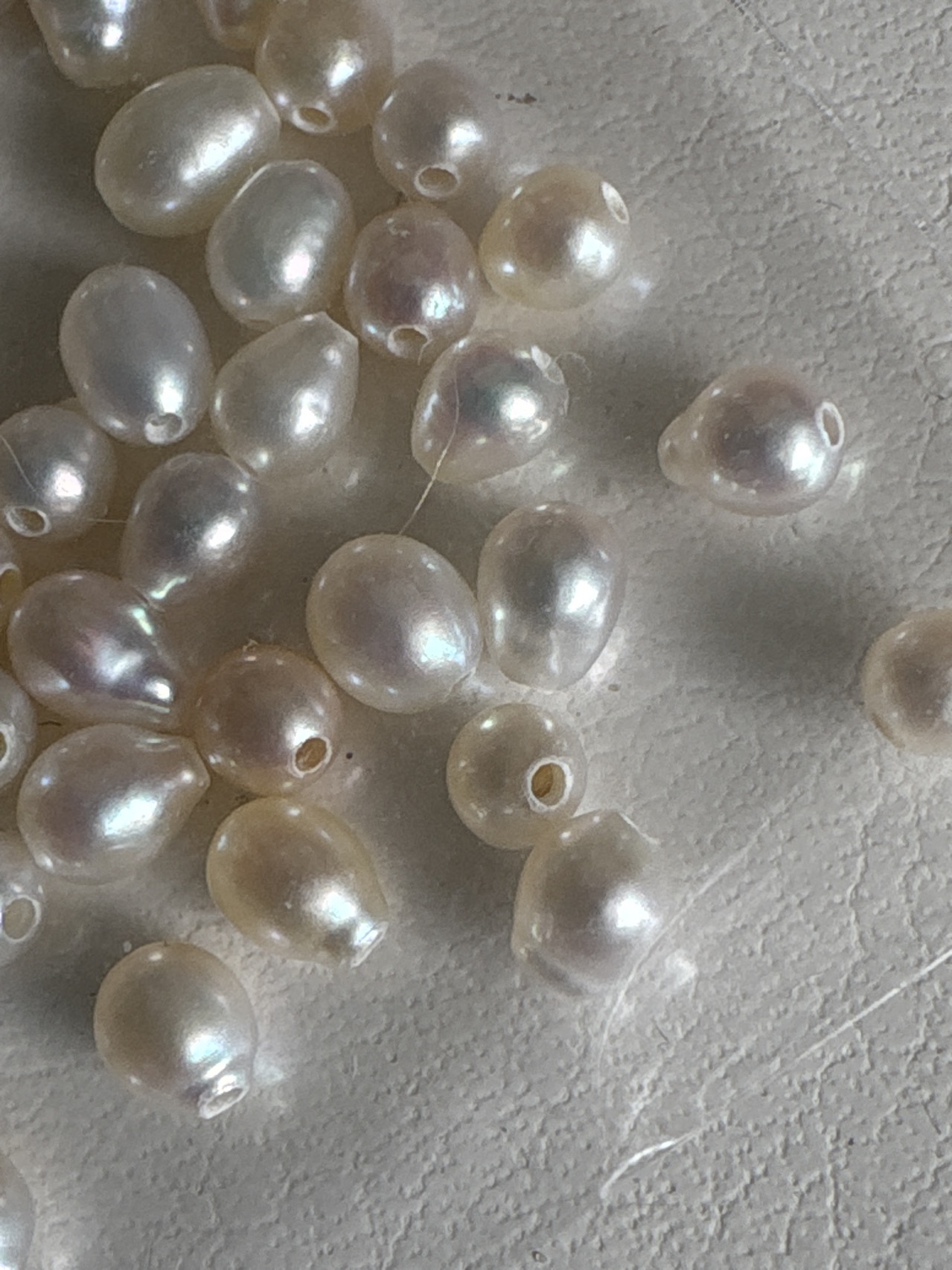 Reseña fotográfica de las mini perlas barrocas de agua dulce de 3-4 mm