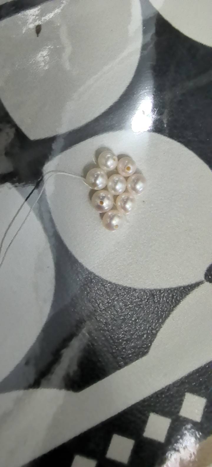 Perles d'eau douce rondes de 4 à 4,5 mm pour la fabrication de bijoux