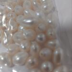 Reseña fotográfica de una perla de agua dulce en forma de lágrima fina de 7 mm