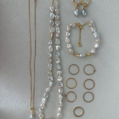 Collar de perlas de agua dulce con forma de moneda irregular bañado en oro de 18 quilates