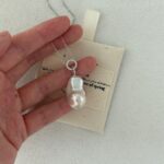 Baroque-Pearl-Pendant-Necklace-with-Zircon-Ring-Over-Show