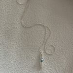 Collier pendentif baroque en perles Akoya avec détails en perles Akoya