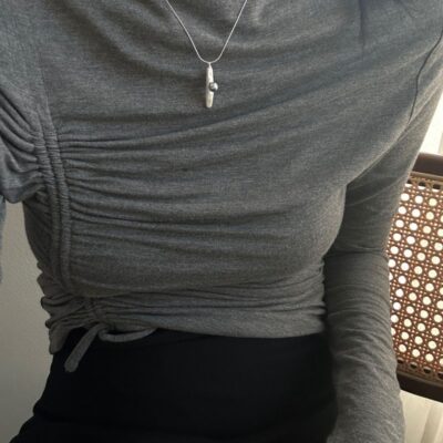 Collier pendentif baroque en perles Akoya