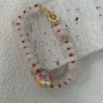 Collier pendentif en quartz rose et perles baroques - Référence produit - Image