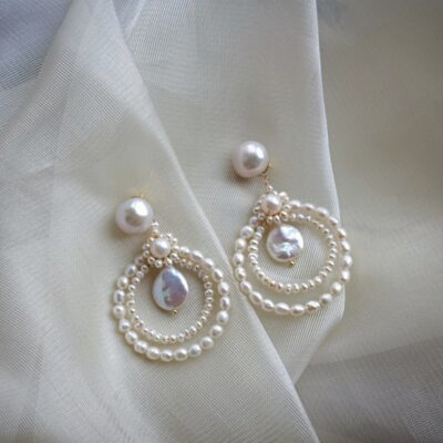 Pendientes de botón tejidos con perla de agua dulce y mijo S925 con detalles adicionales