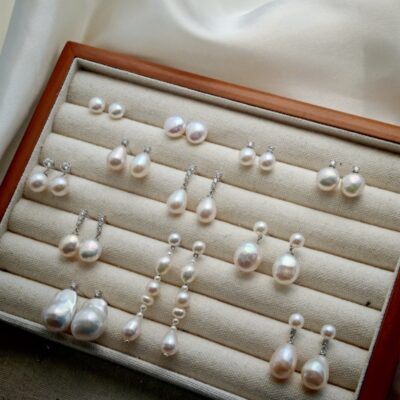 S925-Silver-Freshwater-Pearl-Baroque-Earrings-Side-Display