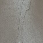 Collier en argent massif avec pendentif en perle baroque en forme de croissant - Détails - Afficher