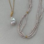 Collier à trois rangs de perles d'eau douce roses - Détails - Présentation