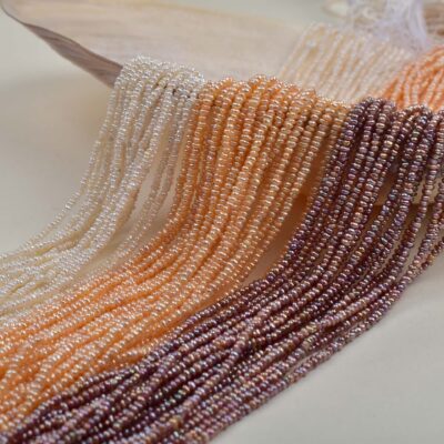 Collier de perles d'eau douce plates et irrégulières naturelles de 3 à 4 mm