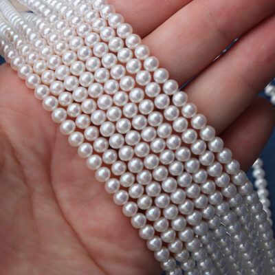 Perles de nacre d'eau douce naturelles, claires, brillantes et presque rondes, de 4 à 4,5 mm