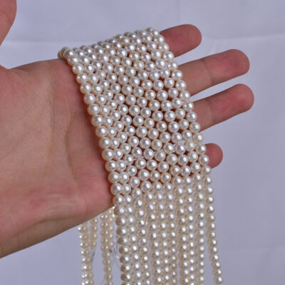 Perlas de agua dulce naturales blancas casi redondas de 5-6 mm
