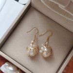 Gold-Wire-Wrapped-Baroque-Pearl-Dangle-Earrings-Details