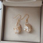 Gold-Wire-Wrapped-Baroque-Pearl-Dangle-Earrings-Details-Show