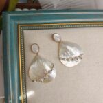 S925-POST-MOTHER-OF-NAARL-PEARL-CLUSTER-EARRINGS-Details