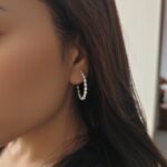 Boucles d'oreilles créoles en argent 925, perles d'eau douce, détails et présentation
