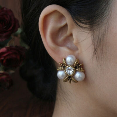 9-10mm-Freshwater-Pearl-Cluster-Earrings-Over-Details