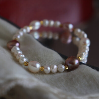 Flora-Baroque-Freshwater-Pearl-Bracelet-Gold-Beads-Over-Details
