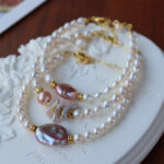 Pulsera hecha a mano con perlas de agua dulce francesas en capas.