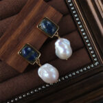 Clip-Ohrringe mit Lapislazuli-Barockperle