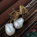Lapis-Baroque-Pearl-Clip-Earrings-Details-Show