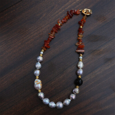 Natural-Baroque-Pearl-Red-Agate-Obsidian-Necklace-Over-Show