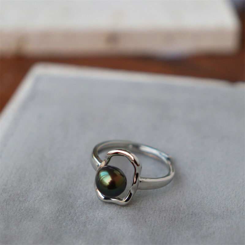 Detalles del anillo abierto geométrico de perla Keshi de agua dulce natural